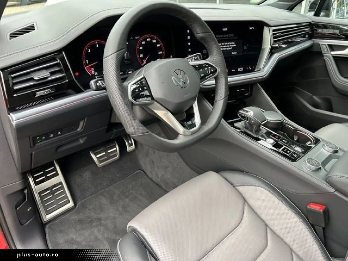 VW Touareg 3.0 TDI R-LINE MATRIX STANDHZ HUD PANO