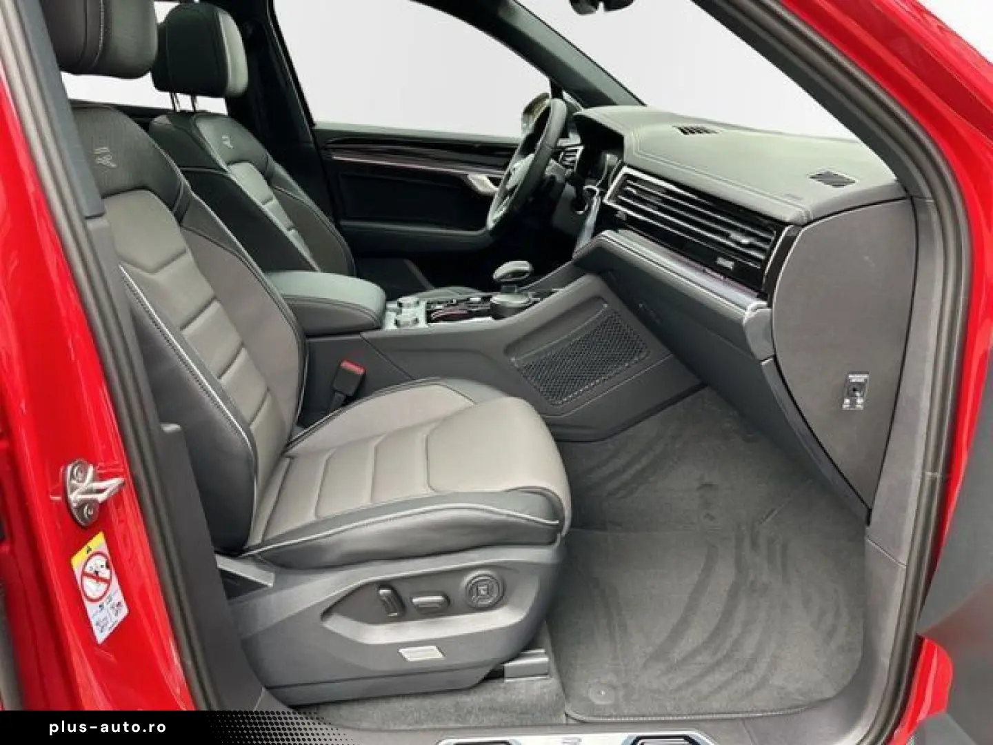 VW Touareg 3.0 TDI R-LINE MATRIX STANDHZ HUD PANO