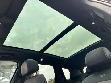 VW Touareg 3.0 TDI R-LINE MATRIX STANDHZ HUD PANO