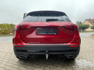 MERCEDES-BENZ GLA 220 d 4Matic AMG Line GARANTIE Pan&hellip;