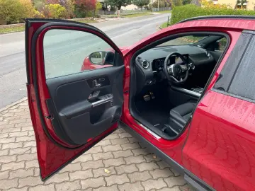 MERCEDES-BENZ GLA 220 d 4Matic AMG Line GARANTIE Pan&hellip;