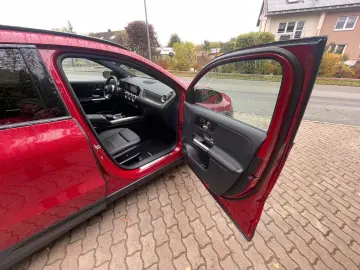 MERCEDES-BENZ GLA 220 d 4Matic AMG Line GARANTIE Pan&hellip;