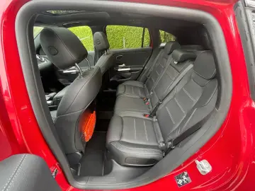 MERCEDES-BENZ GLA 220 d 4Matic AMG Line GARANTIE Pan&hellip;