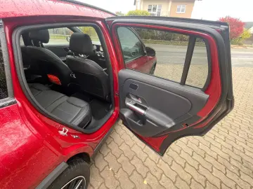 MERCEDES-BENZ GLA 220 d 4Matic AMG Line GARANTIE Pan&hellip;