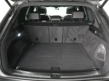 VW Touareg 3.0 V6 TDI 4Motion R line Navi Leder ACC