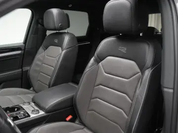 VW Touareg 3.0 V6 TDI 4Motion R line Navi Leder ACC