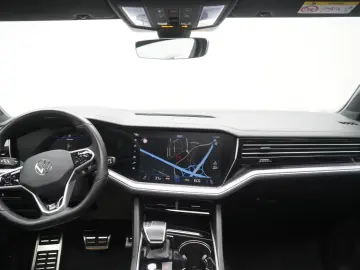 VW Touareg 3.0 V6 TDI 4Motion R line Navi Leder ACC