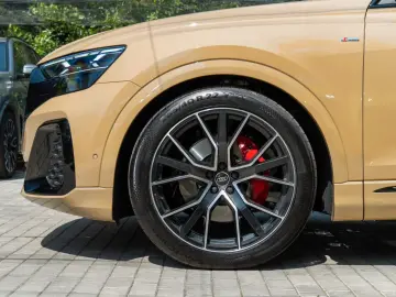 Audi Q8 50 TDI QUATTRO. Linia S. MATRIX.