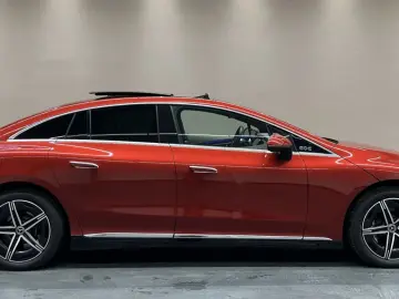 MERCEDES-BENZ EQE500 4Matic AMG LINE  1. HAND HEAD-UP 360