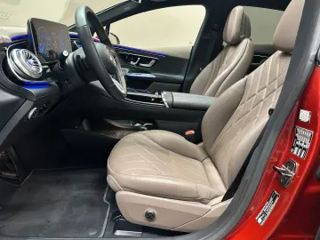 MERCEDES-BENZ EQE500 4Matic AMG LINE  1. HAND HEAD-UP 360