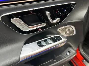 MERCEDES-BENZ EQE500 4Matic AMG LINE  1. HAND HEAD-UP 360