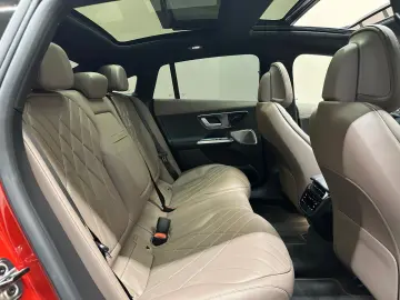 MERCEDES-BENZ EQE500 4Matic AMG LINE  1. HAND HEAD-UP 360