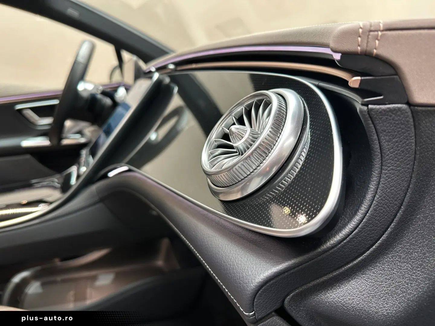 MERCEDES-BENZ EQE500 4Matic AMG LINE  1. HAND HEAD-UP 360