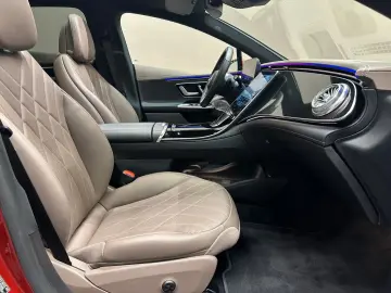 MERCEDES-BENZ EQE500 4Matic AMG LINE  1. HAND HEAD-UP 360
