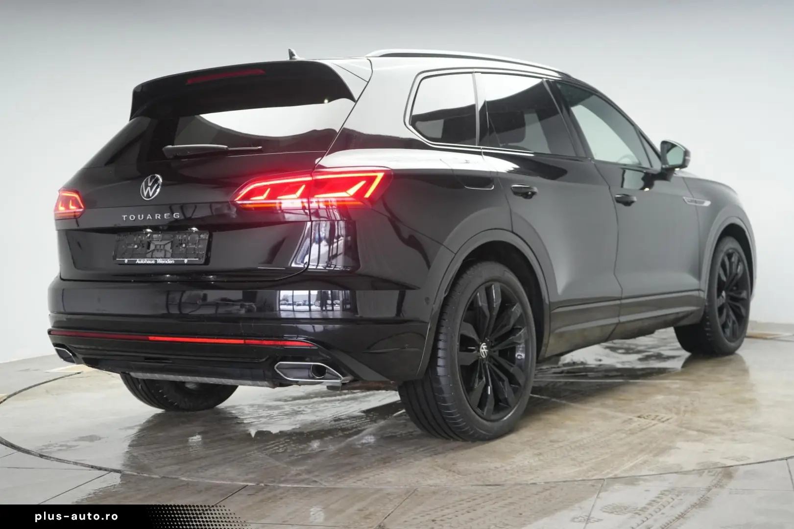 VW Touareg 3.0 V6 TDI 4Motion R line Navi Leder ACC