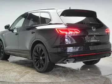 VW Touareg 3.0 V6 TDI 4Motion R line Navi Leder ACC