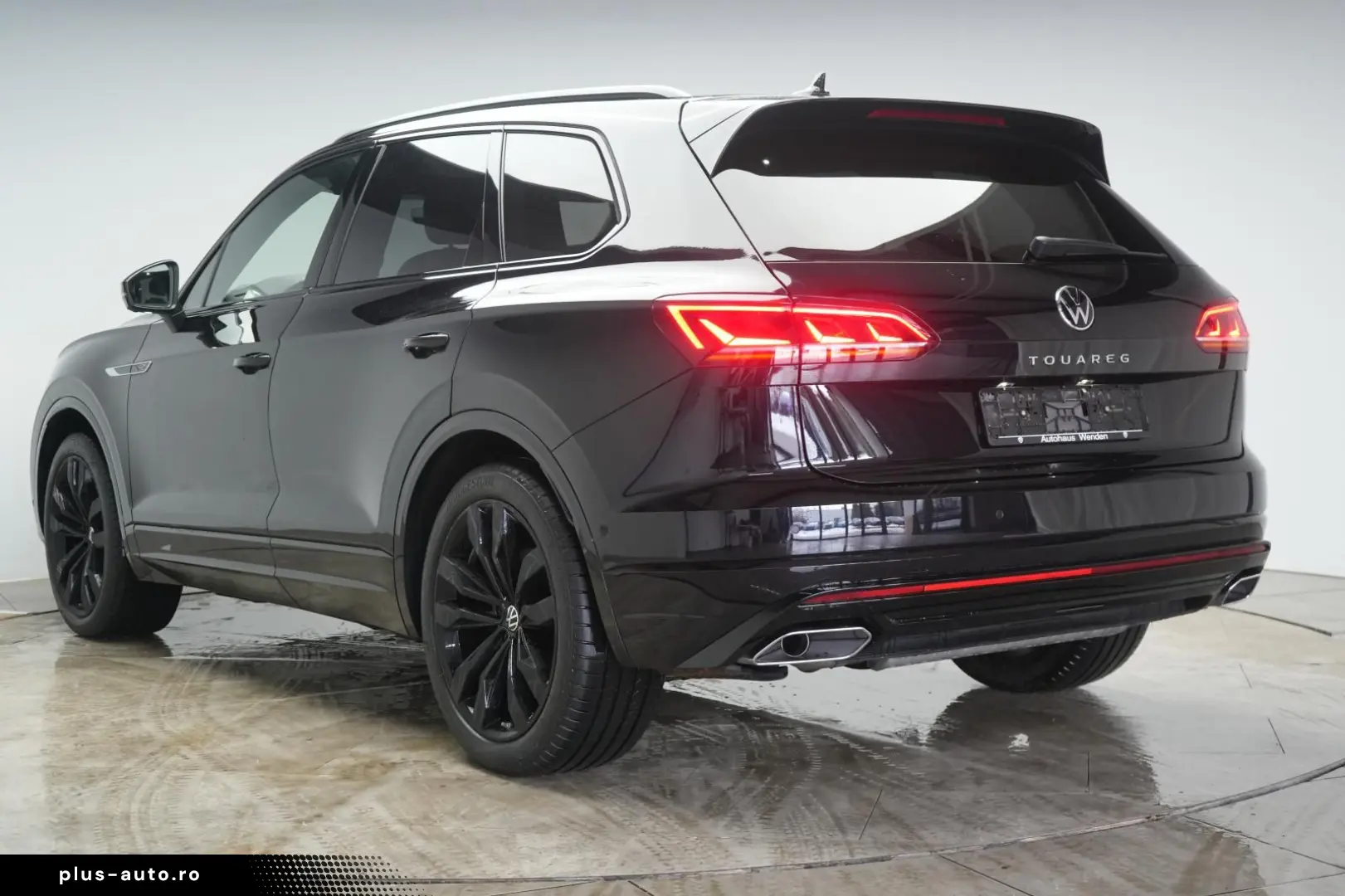 VW Touareg 3.0 V6 TDI 4Motion R line Navi Leder ACC