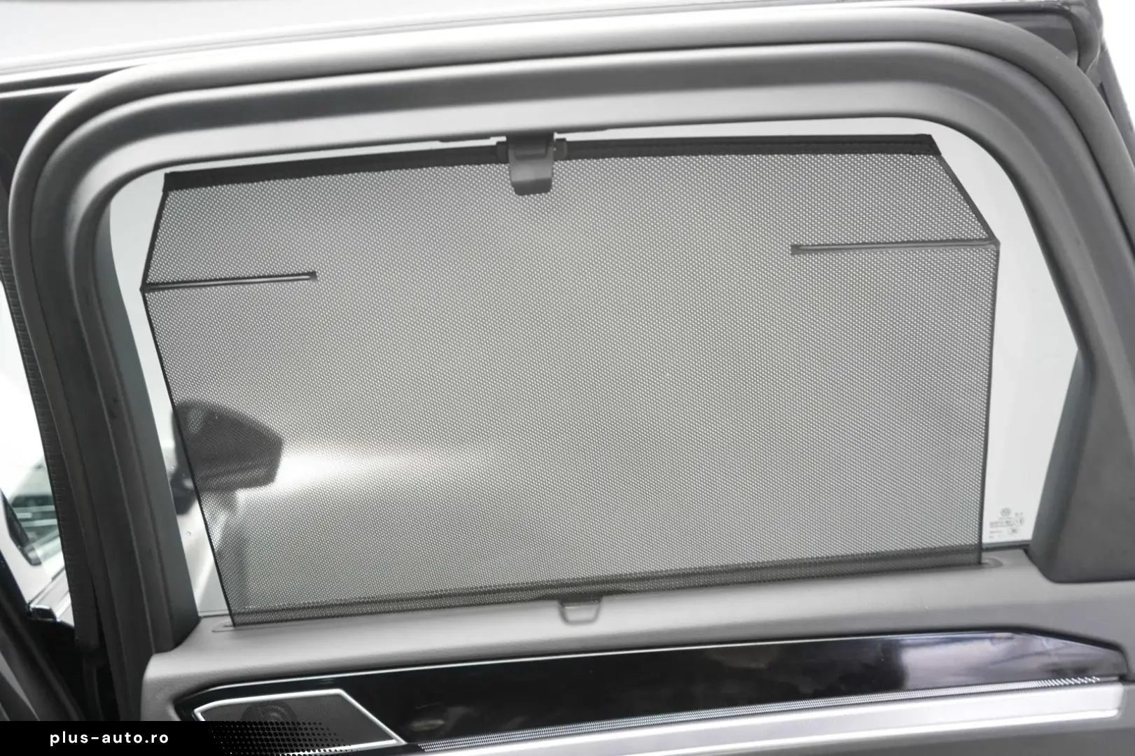 VW Touareg 3.0 V6 TDI 4Motion R line Navi Leder ACC