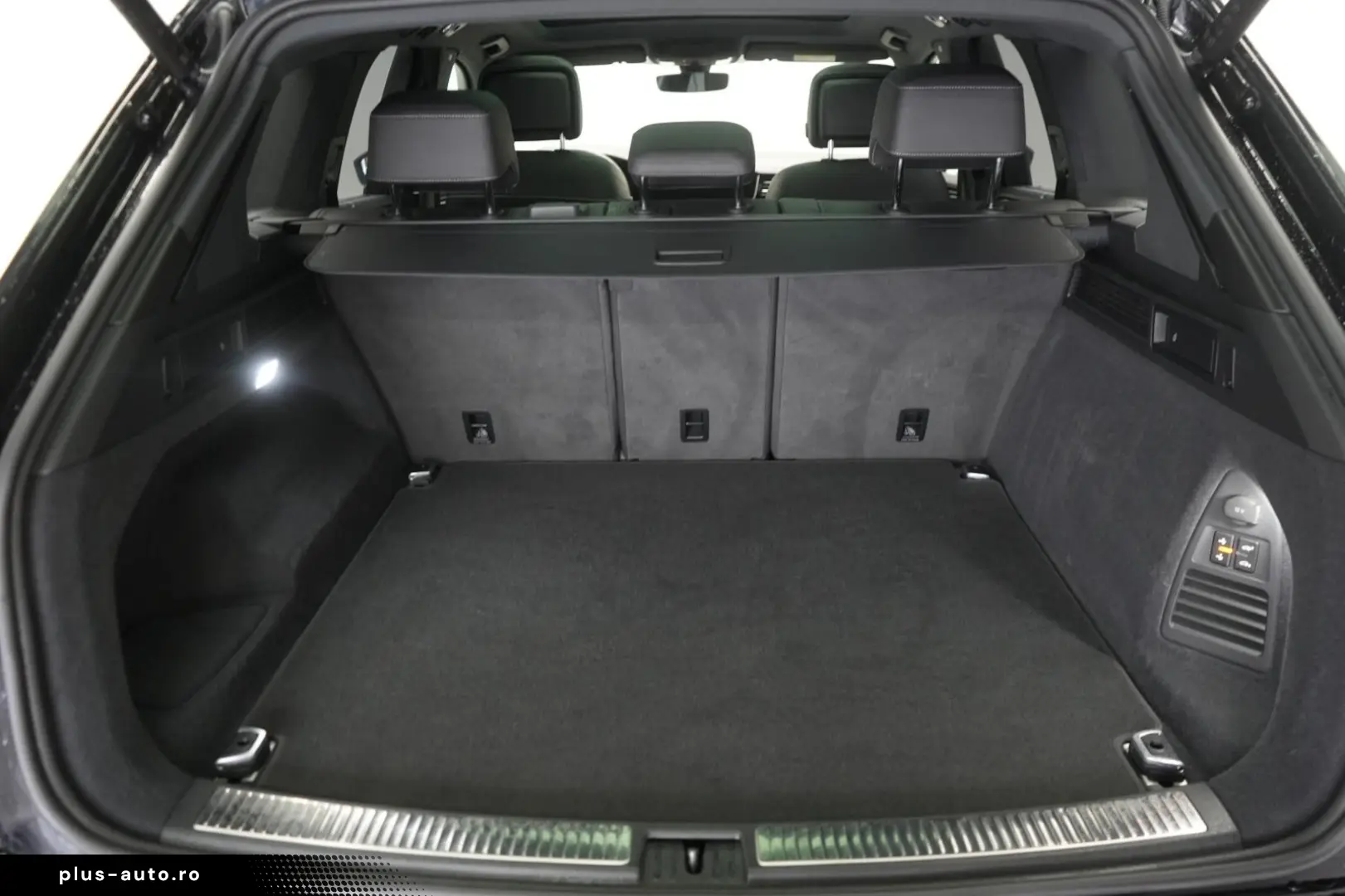 VW Touareg 3.0 V6 TDI 4Motion R line Navi Leder ACC