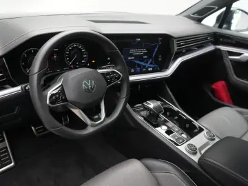 VW Touareg 3.0 V6 TDI 4Motion R line Navi Leder ACC