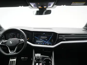 VW Touareg 3.0 V6 TDI 4Motion R line Navi Leder ACC