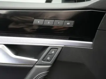 VW Touareg 3.0 V6 TDI 4Motion R line Navi Leder ACC