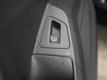 VW Touareg 3.0 V6 TDI 4Motion R line Navi Leder ACC