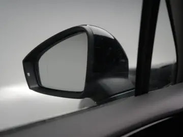 VW Touareg 3.0 V6 TDI 4Motion R line Navi Leder ACC