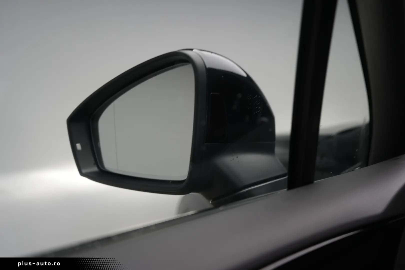 VW Touareg 3.0 V6 TDI 4Motion R line Navi Leder ACC