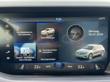 VW Touareg R-Line 3.0 TDI MATRIX AHK AREA LUFT LEDE