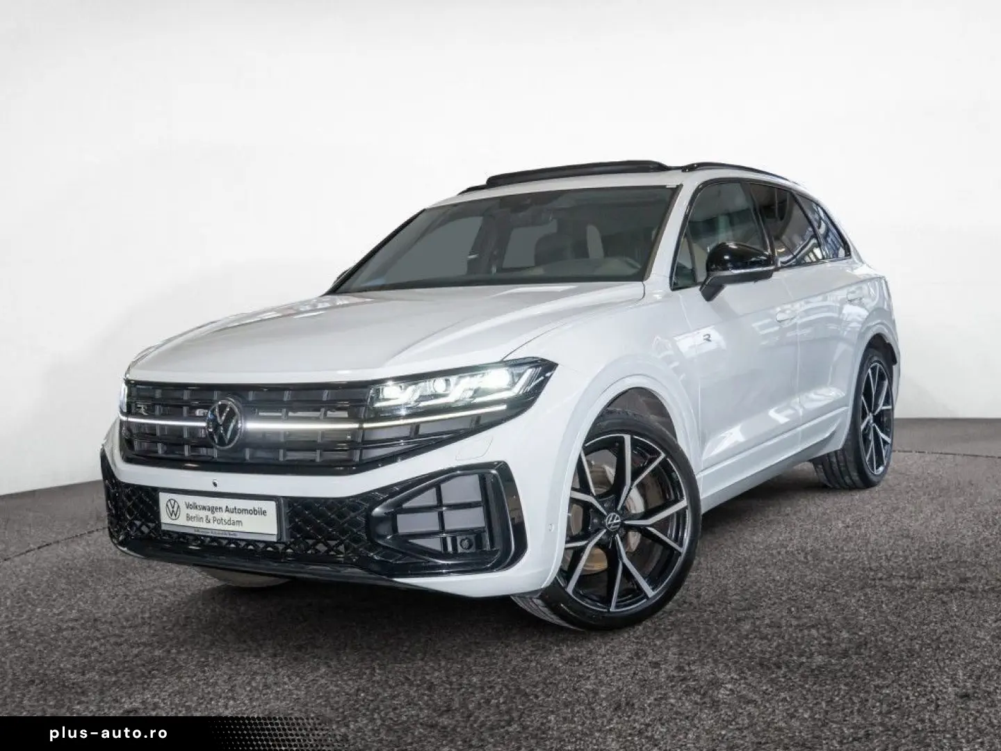 VW Touareg 3.0 V6 TDI R-Line 4M Black Pano Standhzg