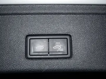 VW Touareg 3.0 V6 TDI R-Line 4M Black Pano Standhzg