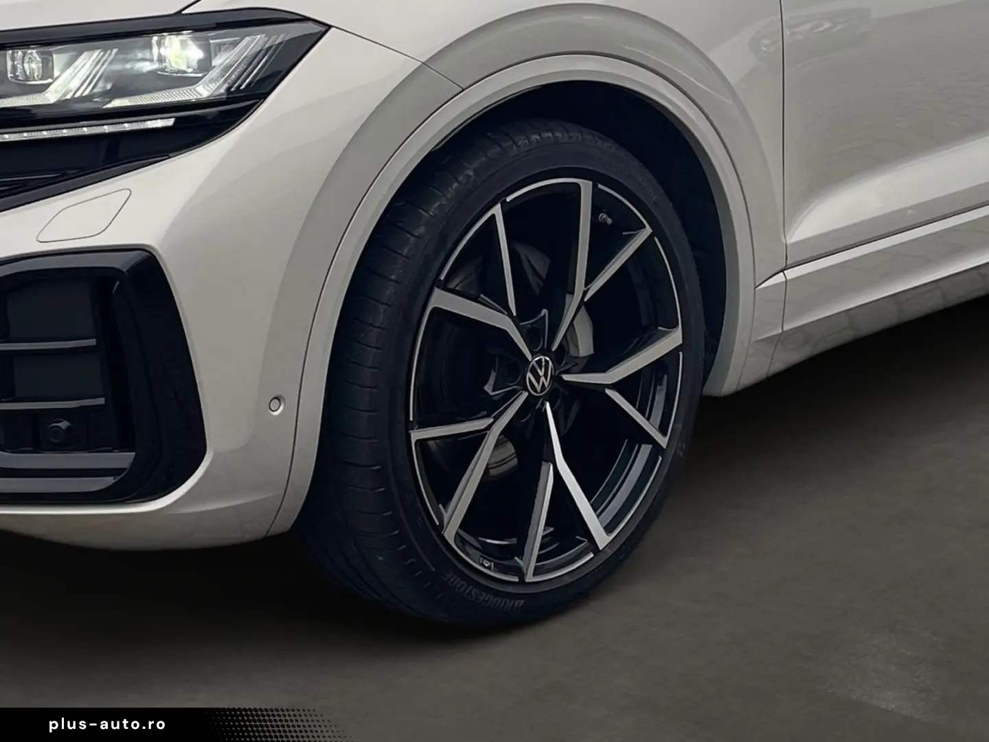 VW Touareg R-Line 3.0TDI 4Motion  AHK LUFT STDHZ