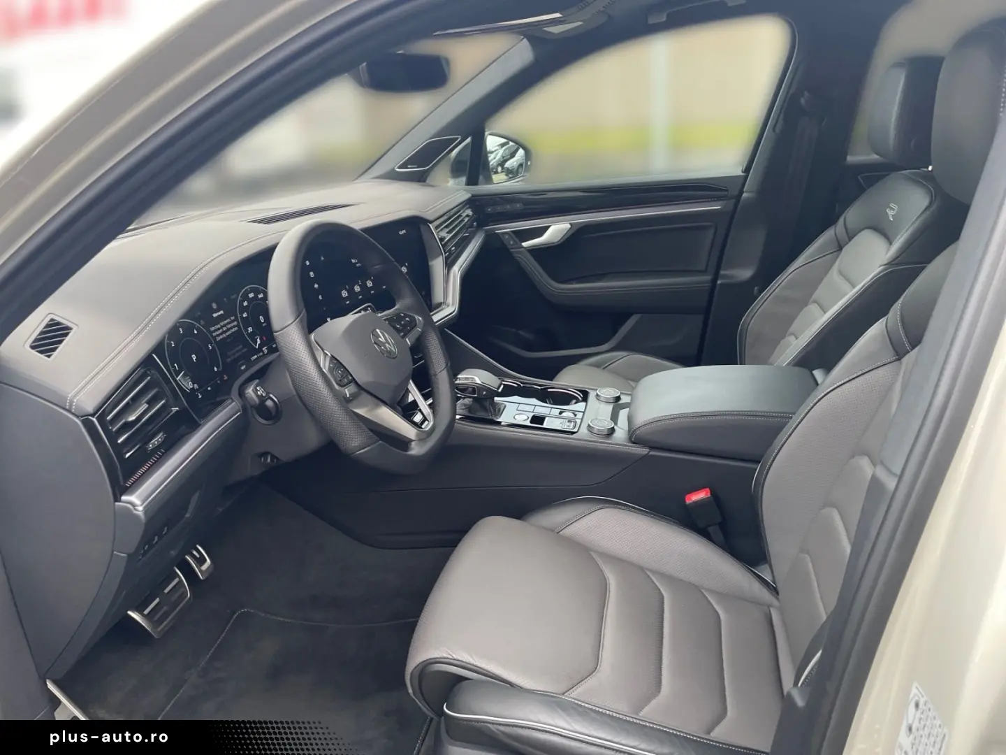 VW Touareg R-Line 3.0TDI 4Motion  AHK LUFT STDHZ