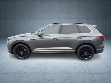 VW Touareg Atmosphere eHybrid AHK Pano Matrix Luft