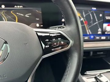 VW Touareg Atmosphere eHybrid AHK Pano Matrix Luft