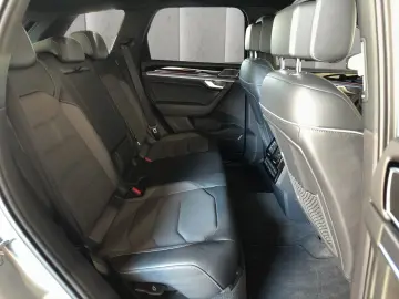 VW 4Motion R-Line Black Style Matrix Pan HUD AHK