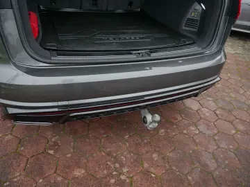 VW Touareg R-Line 3.0 TDI Pano DYNAUDIO HuD Stand