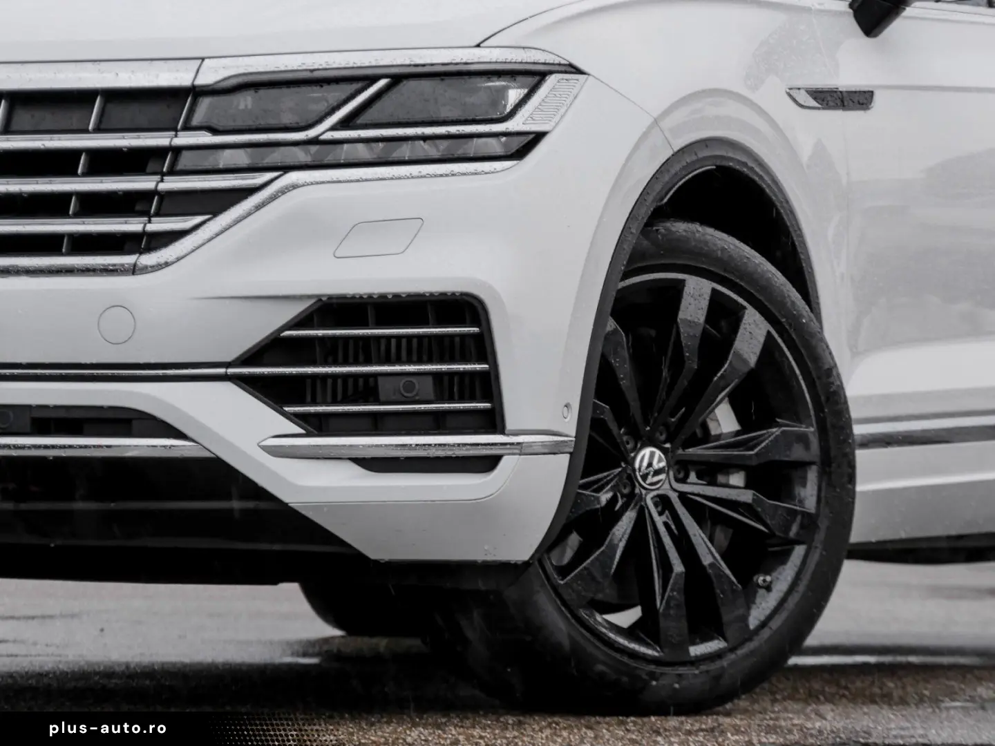 VW Touareg Elegance eHybrid IQ.Light Navi AHK Luftf