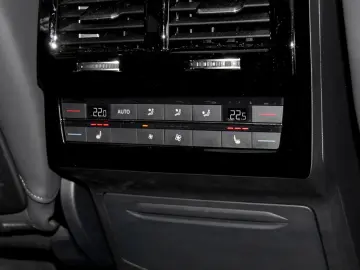 VW Touareg Elegance eHybrid IQ.Light Navi AHK Luftf