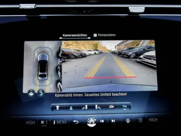 MERCEDES-BENZ E 300 e 4M AMG-Sport Pano Super AHK Leder Burm