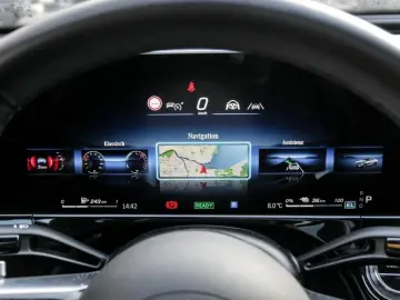 MERCEDES-BENZ E 300 e 4M AMG-Sport Pano Super AHK Leder Burm