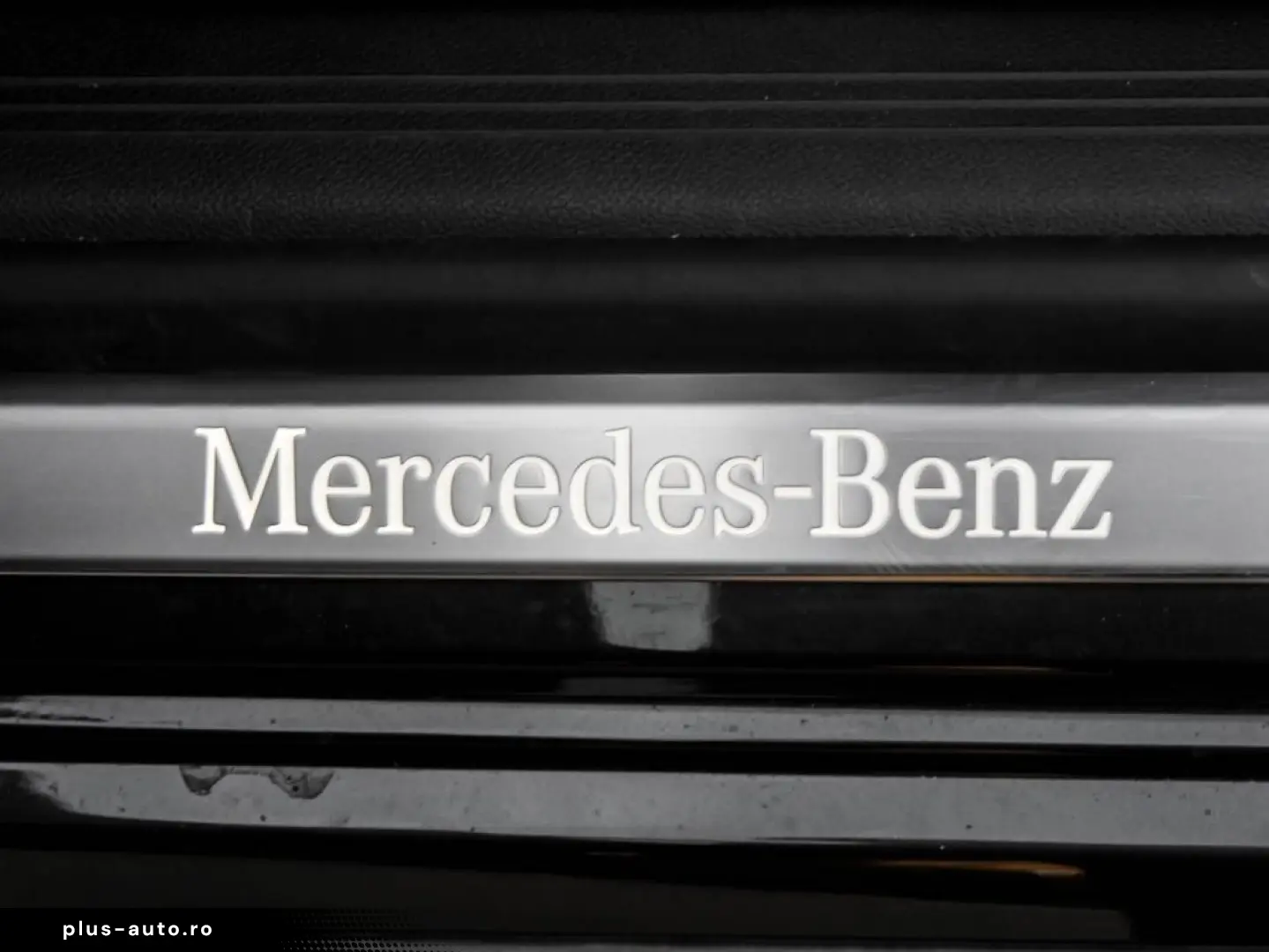 MERCEDES-BENZ E 300 e 4M AMG-Sport Pano Super AHK Leder Burm