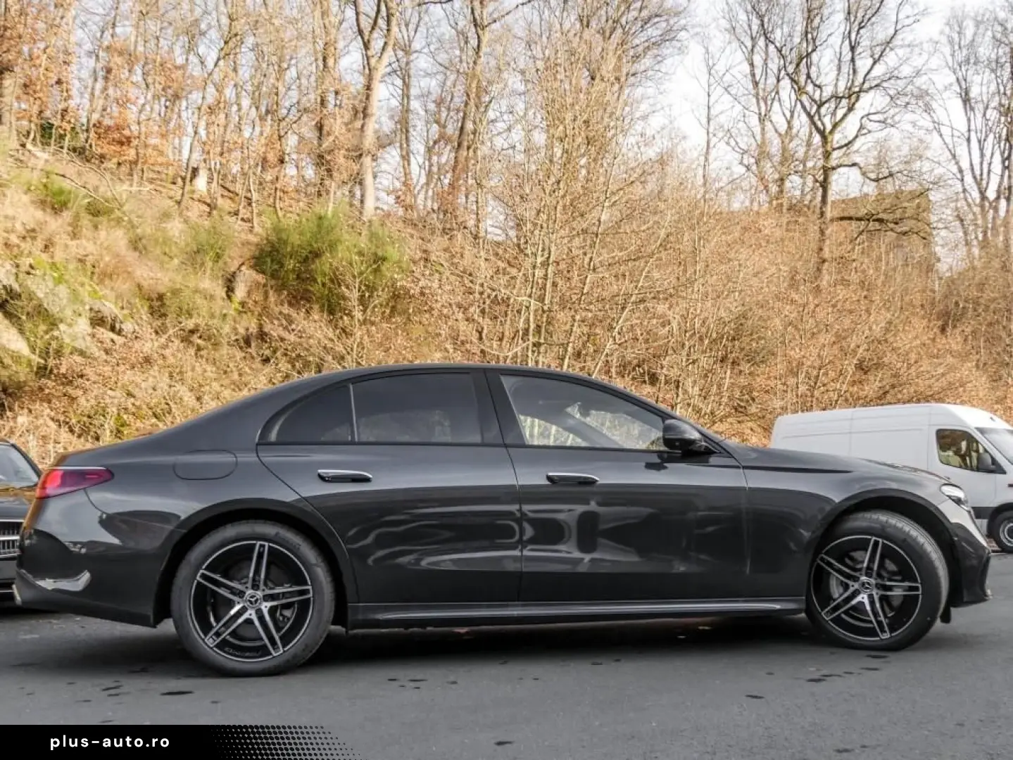 MERCEDES-BENZ E 300 e 4M AMG-Sport Pano Super AHK Leder Burm