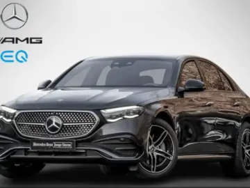 MERCEDES-BENZ E 300 e 4M AMG-Sport Pano Super AHK Leder Burm