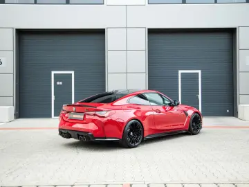 BMW M4 Competition Carbon Sitz  Akrapovic Armaspeed