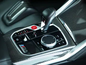 BMW M4 Competition Carbon Sitz  Akrapovic Armaspeed