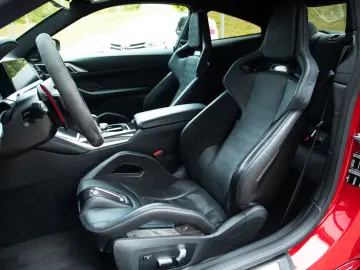 BMW M4 Competition Carbon Sitz  Akrapovic Armaspeed