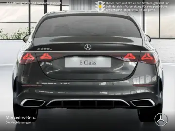 MERCEDES-BENZ E 300 e Hybrid AMG 360  Pano Burmester Distr