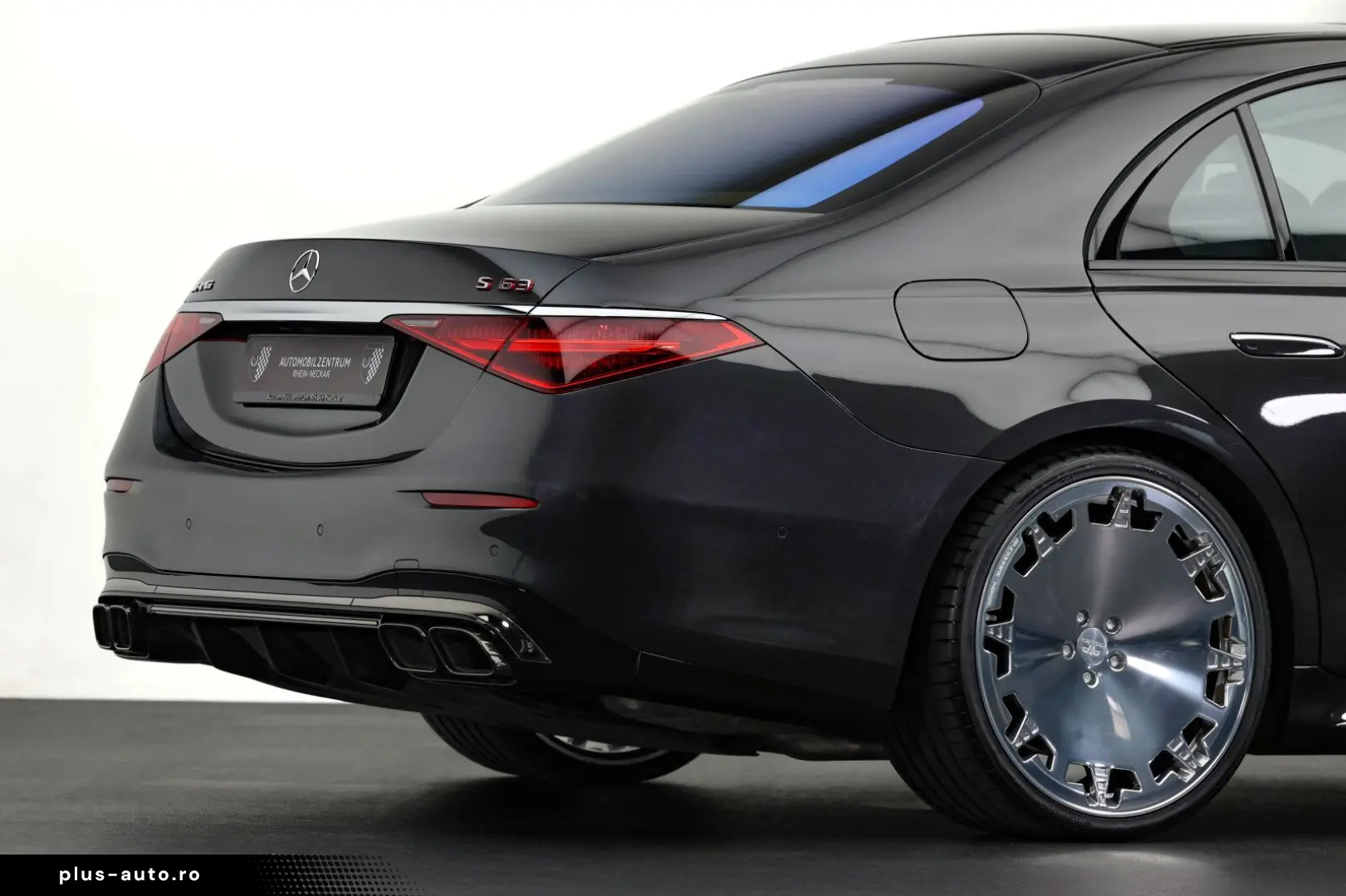 MERCEDES-BENZ S 63 AMG Pano Night Drivers Keramik ARHeadUp